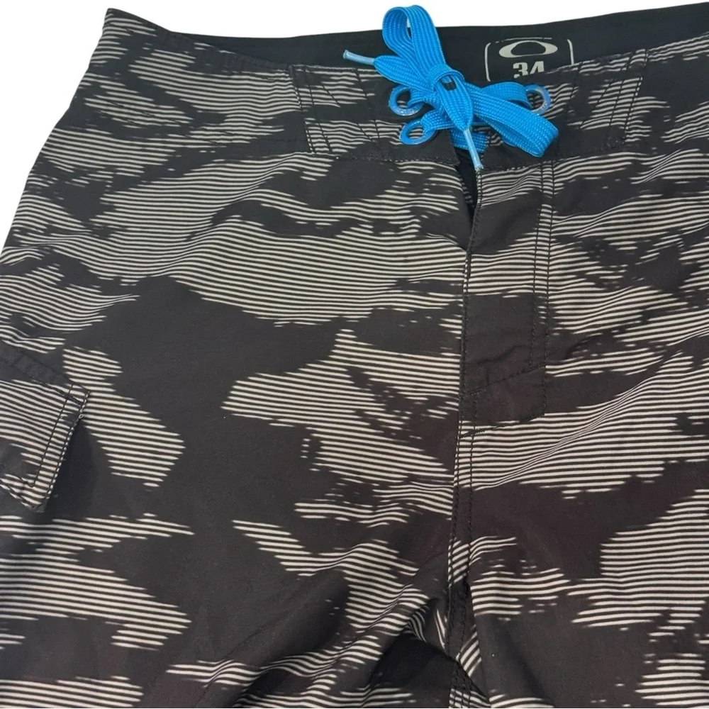 Oakley Black and Gray Patterned Board Shorts